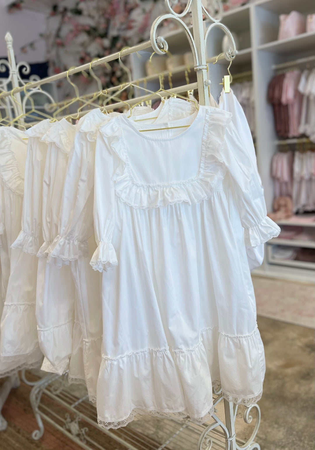 GIRLS VINTAGE NIGHT GOWN 6-7 Y GIRLS VINTAGE NIGHT GOWN 6-7 Y